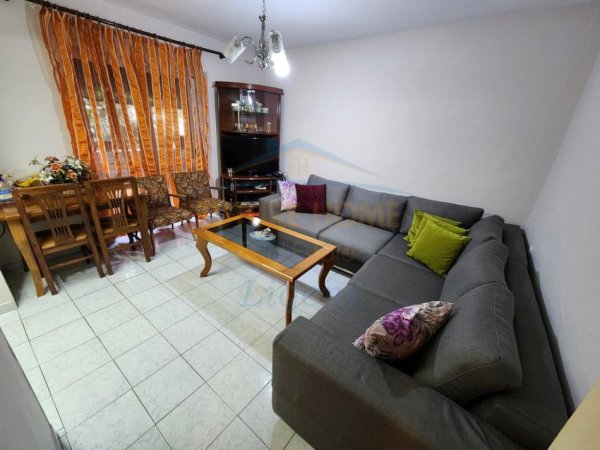 Shitet, Apartament 3+1, Shkolla Baletit, Tiranë.