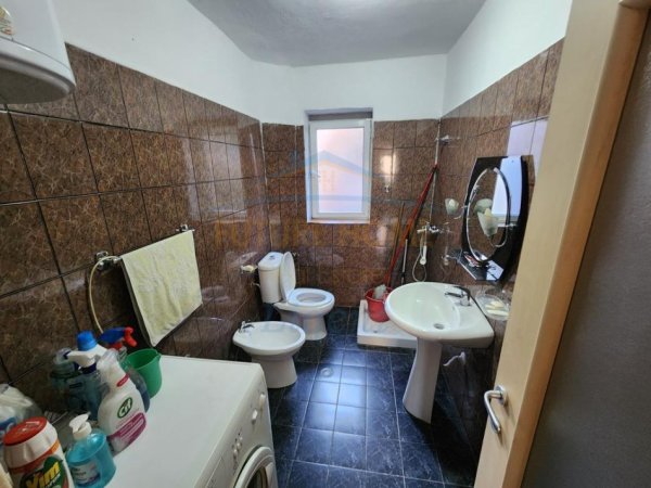 Shitet, Apartament 3+1, Shkolla Baletit, Tiranë.