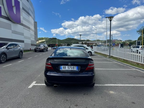 Tirane, shitet makine MERCEDES BENZ C KLAS COUPE Nafte, automatik, Kondicioner 312.000 km 3.300 €