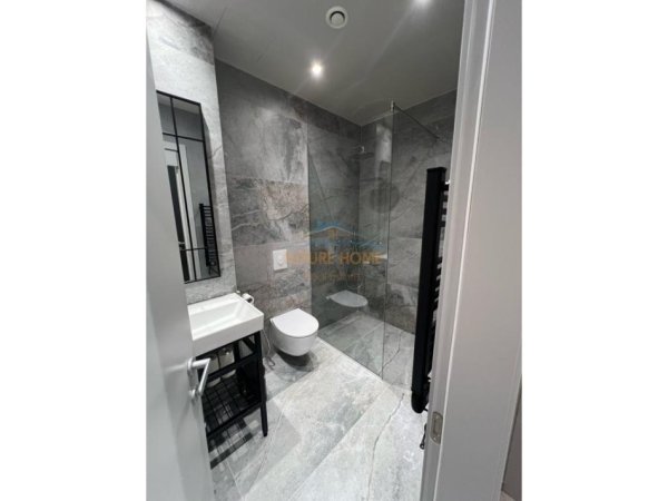 Tirane, jepet me qera apartament 1+1 Kati 2, 65 m² 700 € (Kopshti Zologjik)