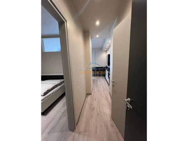 Tirane, jepet me qera apartament 1+1 Kati 2, 50 m² 600 € (Liqeni i That)