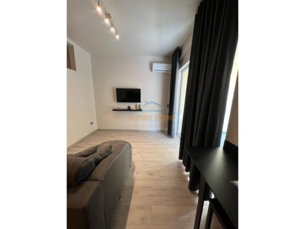 Tirane, jepet me qera apartament 1+1 Kati 2, 50 m² 600 € (Liqeni i That)