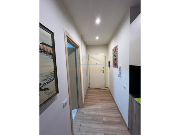 Tirane, jepet me qera apartament 2+1 Kati 4, 77 m² 800 € (Zogu I Zi)