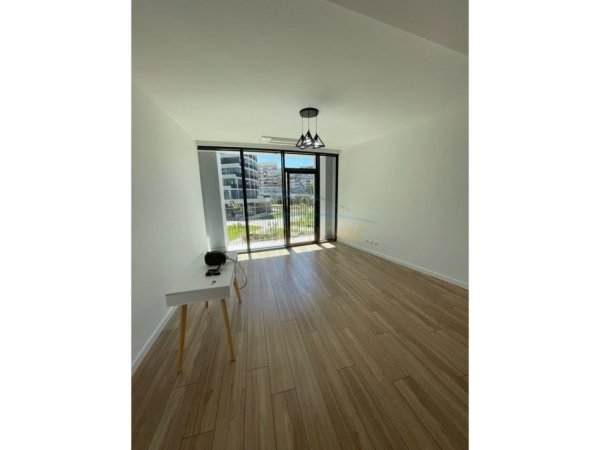 Tirane, jepet me qera apartament 1+1 Kati 1, 1.000 € (Tiran)
