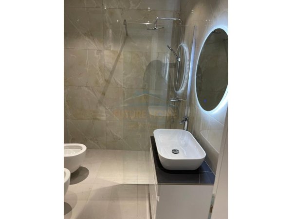 Tirane, jepet me qera apartament 1+1 Kati 1, 1.000 € (Tiran)