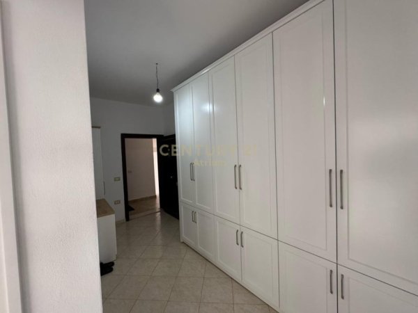Tirane, shitet apartament 1+1 Kati 4, 53 m² 70.000 € (FRESK)