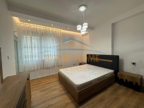 Tirane, jepet me qera apartament 2+1 Kati 3, 93 m² 700 € (Irfan Tomini)