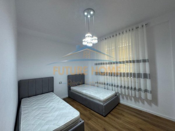 Tirane, jepet me qera apartament 2+1 Kati 3, 93 m² 700 € (Irfan Tomini)