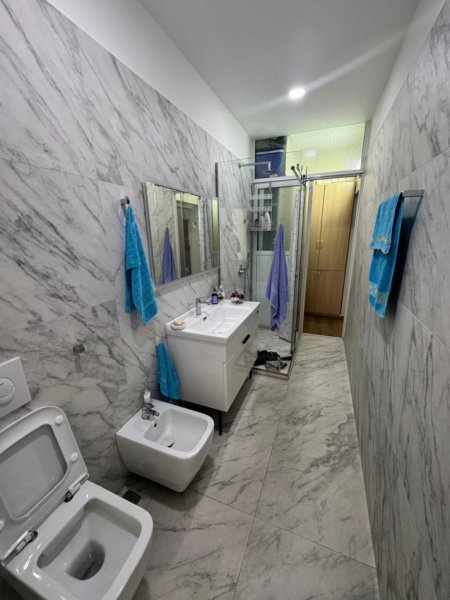 Tirane, jepet me qera apartament 2+1 Kati 5, 75 m² 550 € (Don Bosko ish Hipoteka)