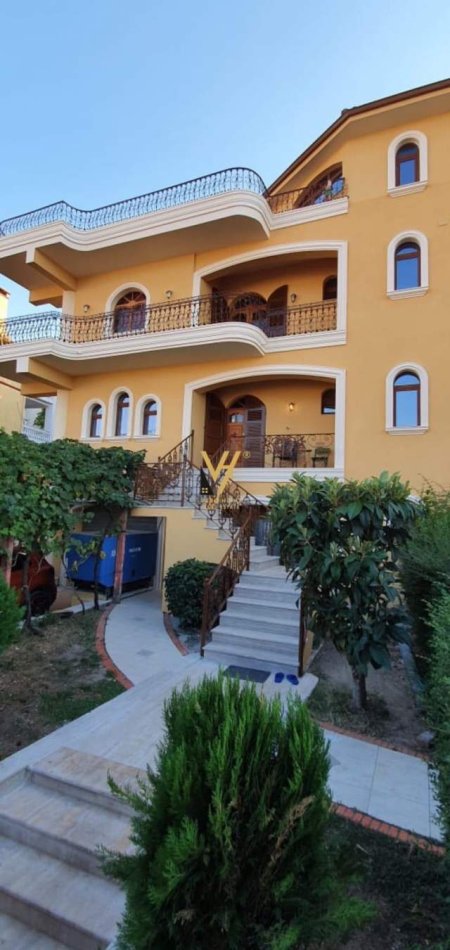 Tirane, jepet me qera apartament 4+1+A+BLK Kati 0, 900 m² 1.300 Euro (RRUGA MIHAL GRAMENO)