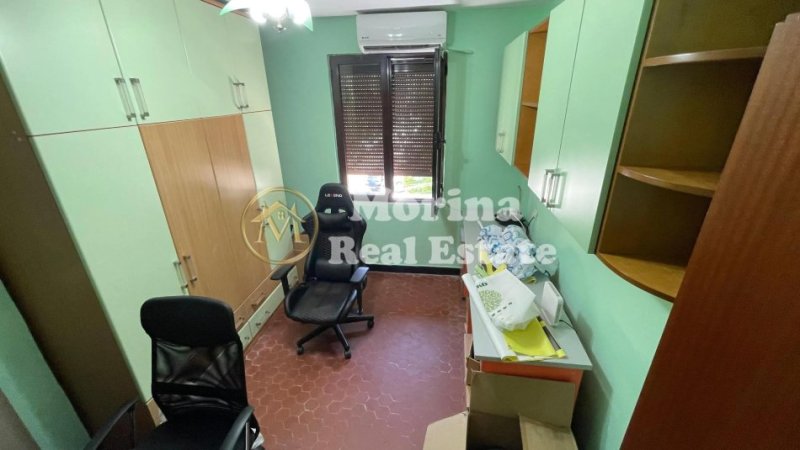 Tirane, jepet me qera apartament 2+1 Kati 3, 80 m² 600 € (Myslym Shyri)