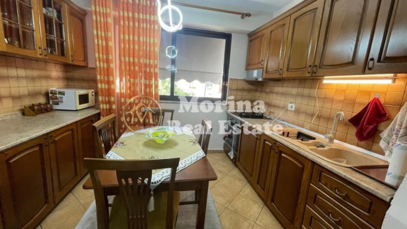 Tirane, jepet me qera apartament 2+1 Kati 3, 80 m² 600 € (Myslym Shyri)
