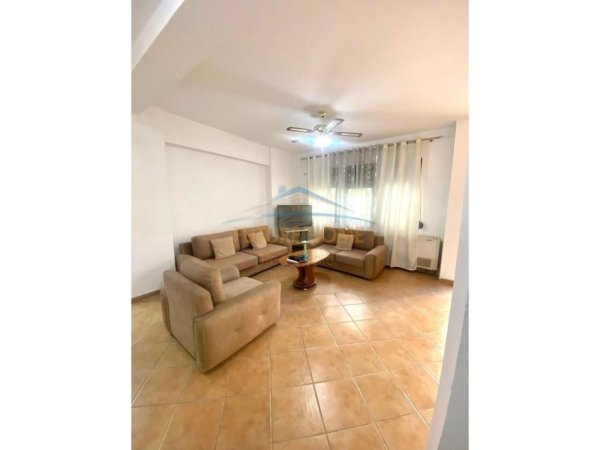 Shitet, Apartament 2+1+2, Ish Nisheraku, prane Kompleksit Square 21