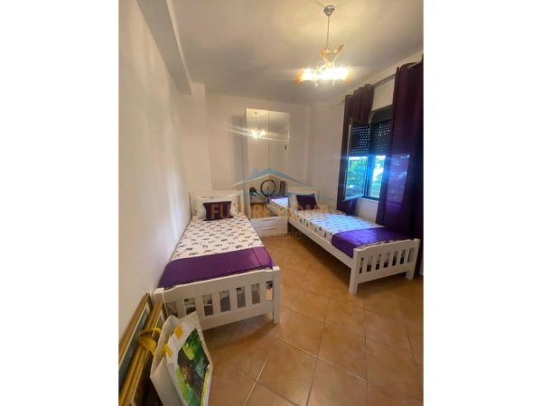 Shitet, Apartament 2+1+2, Ish Nisheraku, prane Kompleksit Square 21