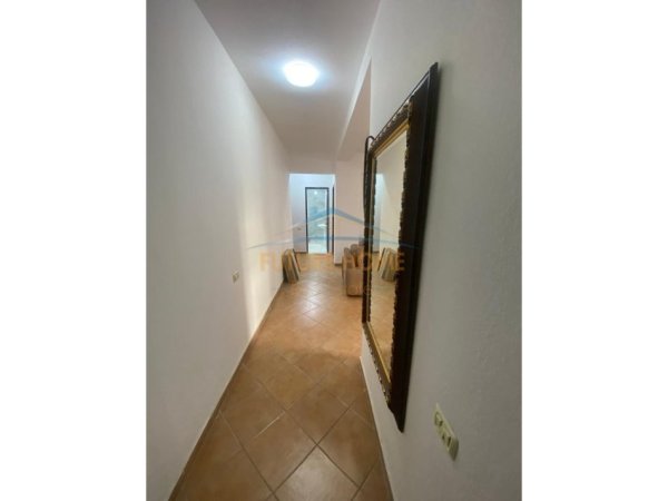 Shitet, Apartament 2+1+2, Ish Nisheraku, prane Kompleksit Square 21