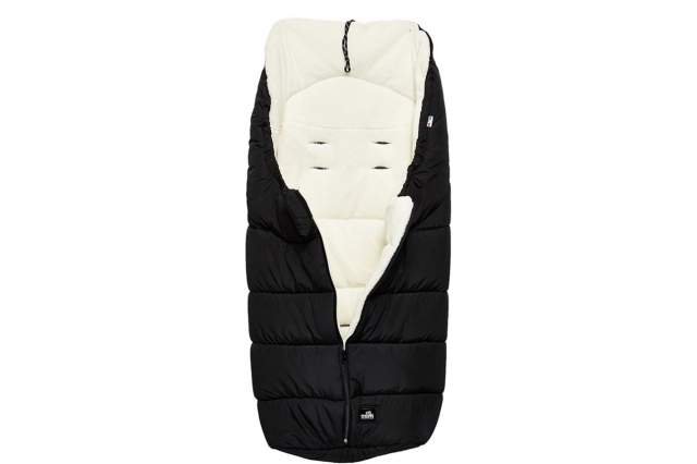 Tirane, shes Thes karroce footmuff 6.000 Leke