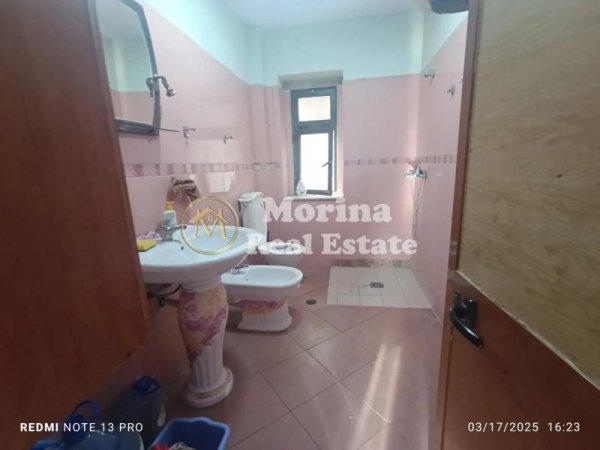 Tirane, jepet me qera shtepi 3+1 Kati 3, 100 m² 500 € (Xhamlliku)