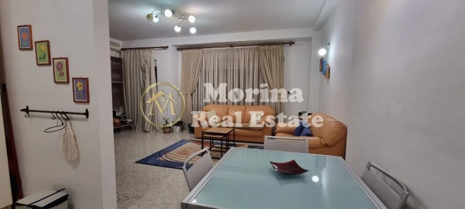 Tirane, jepet me qera apartament 1+1 Kati 9, 84 m² 630 € (Pazari i Ri)