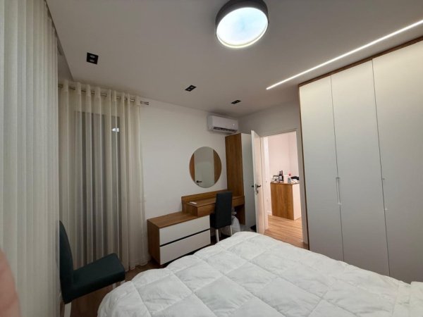 Tirane, jepet me qera apartament 1+1 Kati 9, 70 m² 650 € (Delijorgji)