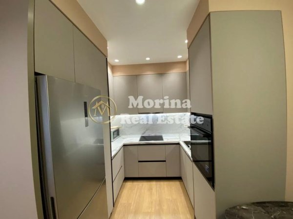 Tirane, jepet me qera apartament 2+1 Kati 1, 100 m² 800 € (Rruga E dibres)