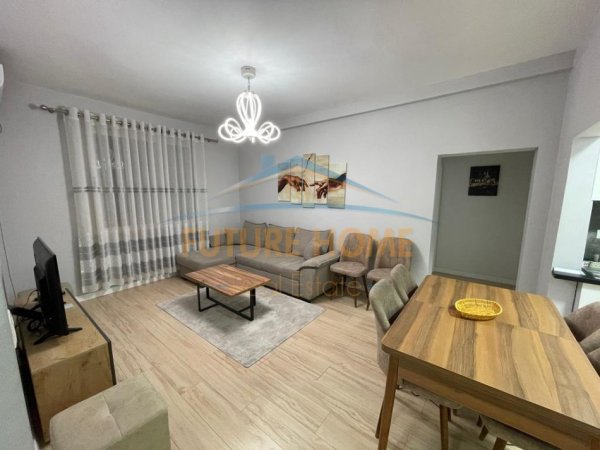 Tirane, shitet apartament 1+1+Ballkon Kati 4, 51 m² 125.000 € (21 DHJETORI)