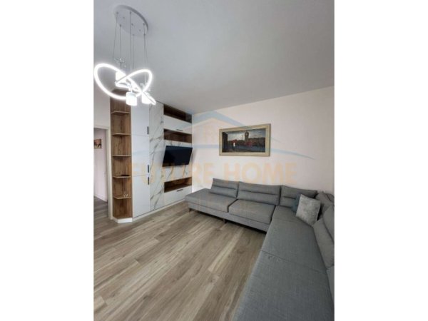 Tirane, jepet me qera apartament 2+1 , 100 m² 500 € (Unaza e Re, Tirane)