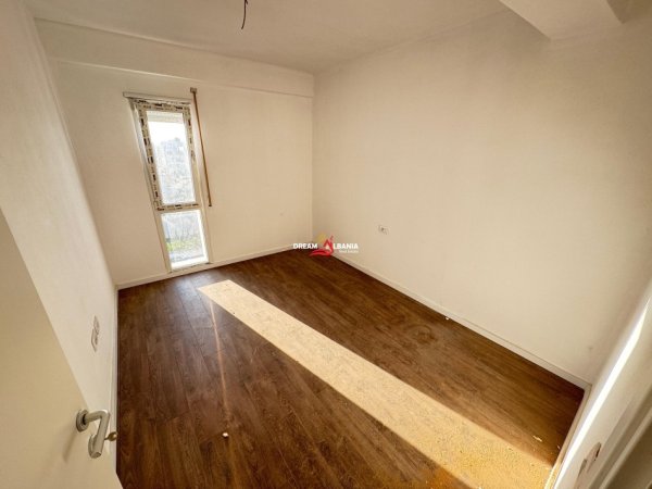 Tirane, shitet apartament 2+1 , 82 m² 125.000 € 