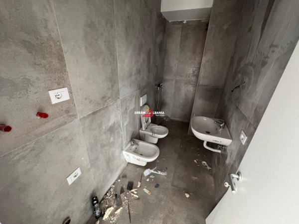 Tirane, shitet apartament 2+1 , 82 m² 125.000 € 