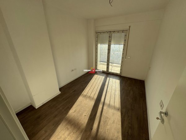 Tirane, shitet apartament 2+1 , 82 m² 125.000 € 