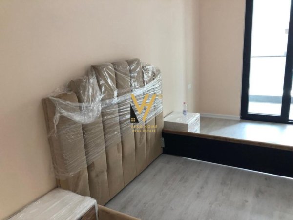 Tirane, jepet me qera apartament 1+1+Ballkon Kati 8, 75 m² 650 € (SQUARE 21)