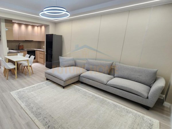 Tirane, jepet me qera apartament 1+1 Kati 1, 76 m² 600 € (kodra e djellit)