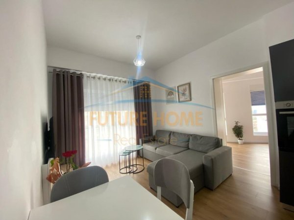Tirane, jepet me qera apartament 2+1 Kati 7, 65 m² 500 € (Rezidenca Kaimi, Ali Demit.)