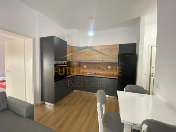 Tirane, jepet me qera apartament 2+1 Kati 7, 65 m² 500 € (Rezidenca Kaimi, Ali Demit.)
