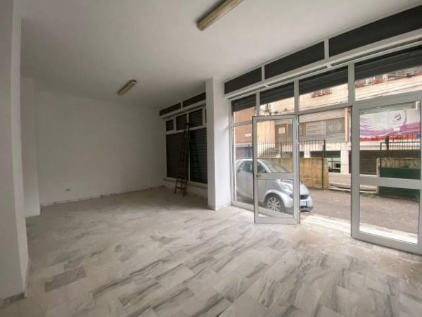 Shqiperi, shitet dyqan Kati 0, 110 m² 115.000 Euro (Rruga Dritan Hoxha)