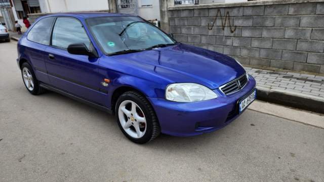 Korce, shes makine Honda Civic Viti 1999, 2.000 Euro