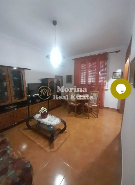 Tirane, jepet me qera apartament 2+1 Kati 4, 78 m² 550 € (Pazari i Ri-Shkolla e Kuqe)