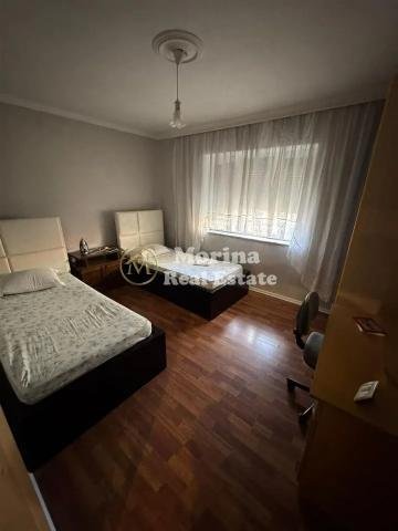 Tirane, jepet me qera apartament 2+1 Kati 1, 75 m² 600 € (Pazari i RI)