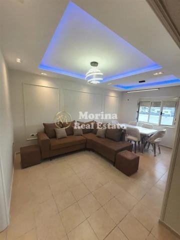 Tirane, jepet me qera apartament 3+1 Kati 3, 95 m² 550 € (Vasil Shanto)