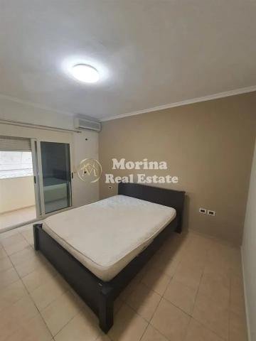Tirane, jepet me qera apartament 3+1 Kati 3, 95 m² 550 € (Vasil Shanto)