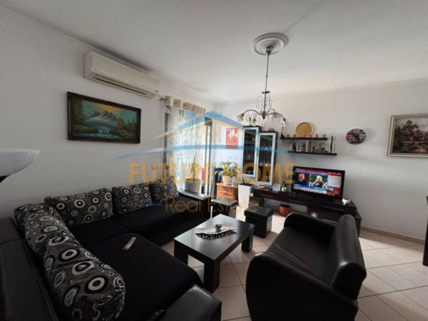 Shitet, Apartament 1+1, Rruga e Kavajes