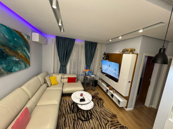 SHITET APARTAMENT 2+1+BALLKON 180.000 EURO PRANE BAR DIAMOND, ALI DEM