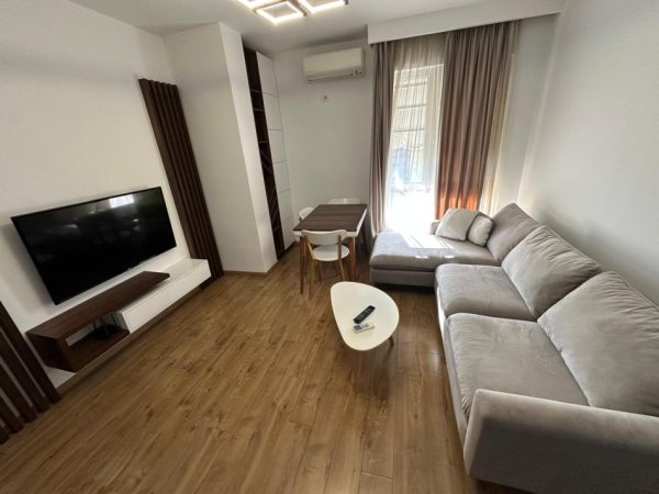 Tirane, shitet apartament 1+1 Kati 7, 60 m² 115.000 € (Fusha e Aviacionit)