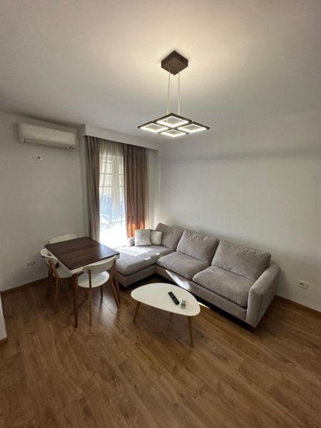 Tirane, shitet apartament 1+1 Kati 7, 60 m² 115.000 € (Fusha e Aviacionit)