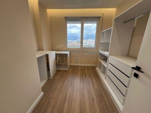 Shitet, Apartament 2+1, Kompleksi Golden Park 3, Tiranë