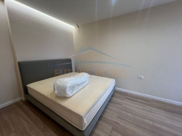 Shitet, Apartament 2+1, Kompleksi Golden Park 3, Tiranë