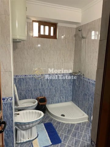Tirane, jepet me qera apartament 3+1 Kati 3, 90 m² 650 € (Selvia)