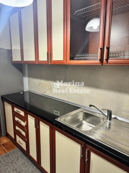 Tirane, jepet me qera apartament 1+1 Kati 5, 65 m² 450 € (Laprake-Rruga Dritan Hoxha)