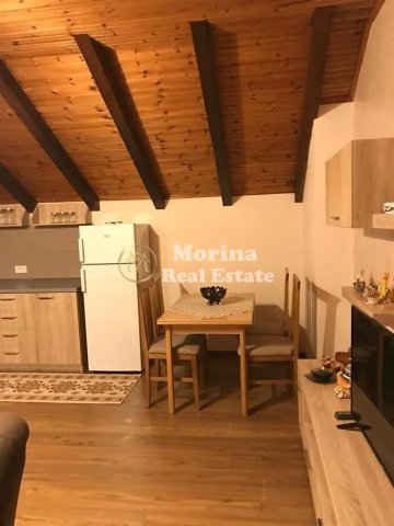 Tirane, jepet me qera apartament 3+1 Kati 3, 120 m² 550 € (Xhamllik)