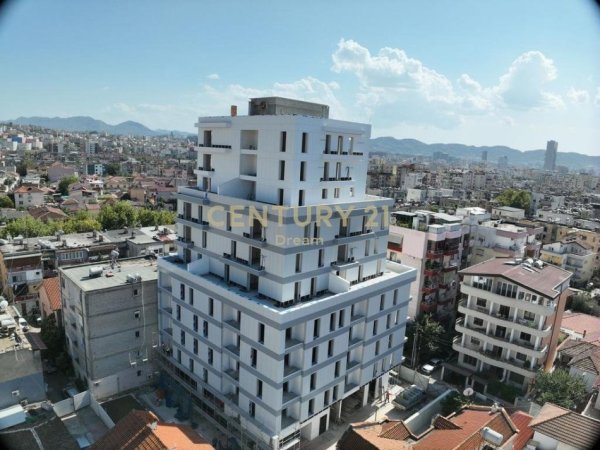 1096685_1068683_xhamlliku-4.jpg