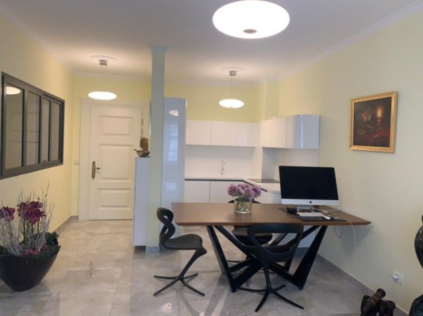 Tirane, jepet me qera apartament 2+1 Kati 6, 80 m² 530 € (Ish Parku , 21 Dhjetori)